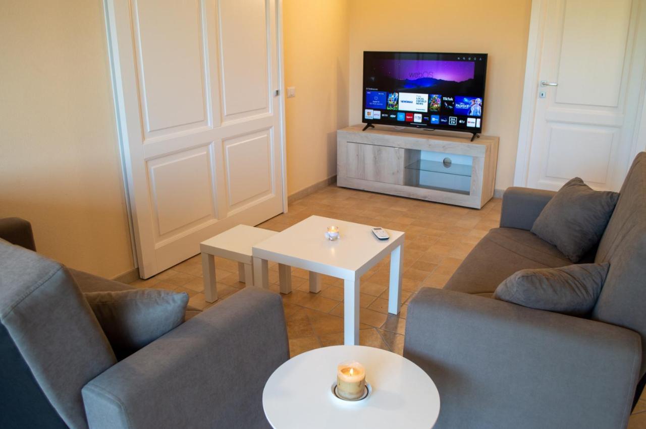 Cann'E Sisa Luxury Villa Perla Marina A Torre delle Stelle Luaran gambar